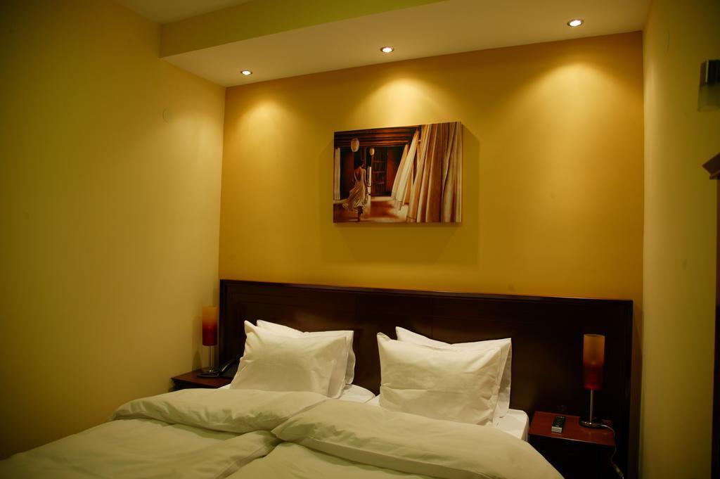 Garni Hotel Contact Belgrade Chambre photo