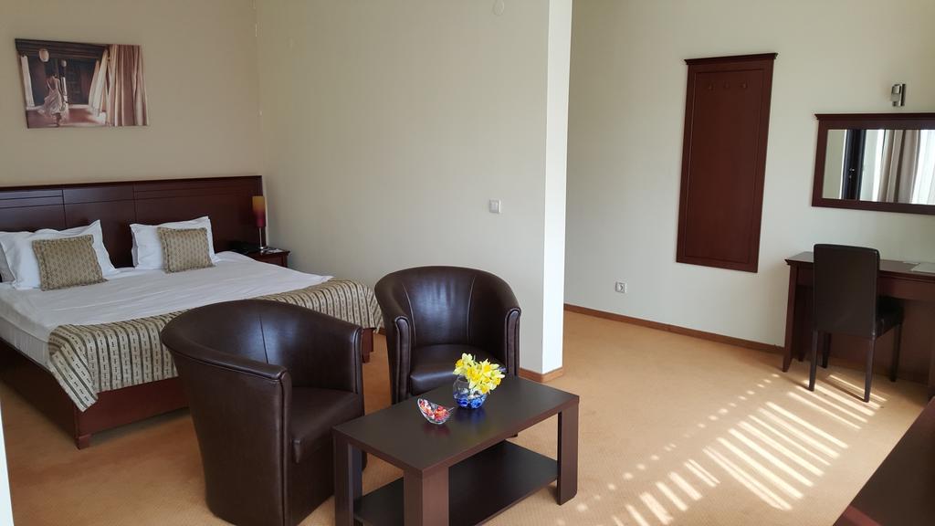 Garni Hotel Contact Belgrade Extérieur photo