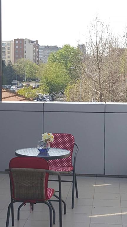 Garni Hotel Contact Belgrade Extérieur photo